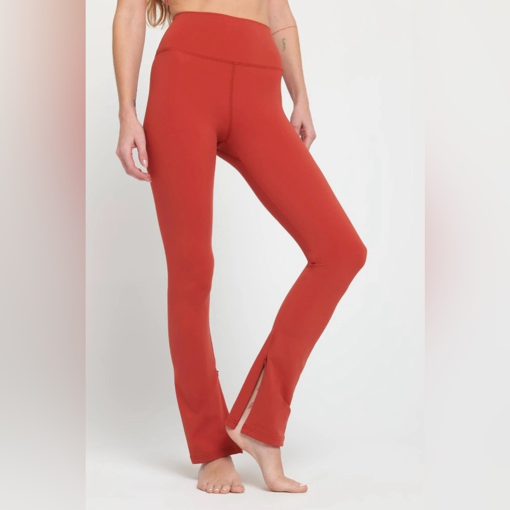 Spiritual Gangster Vivienne Zip Pant in Redstone - NWT Medium